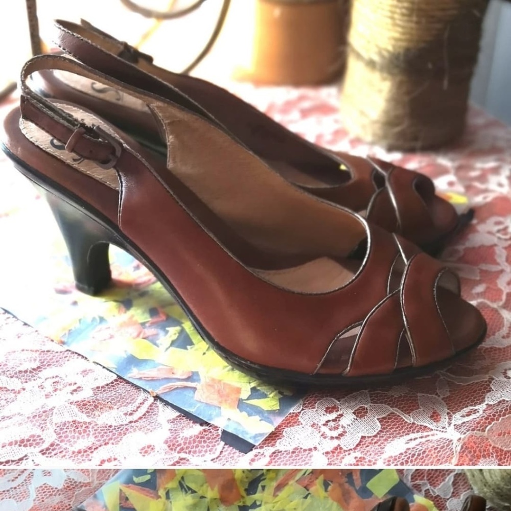 Sofft Brown leather slingbacks